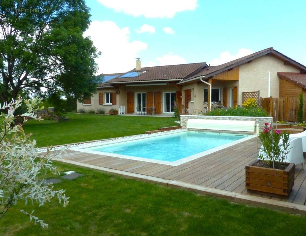 Maison à L&#039;ISLE-D&#039;ABEAU