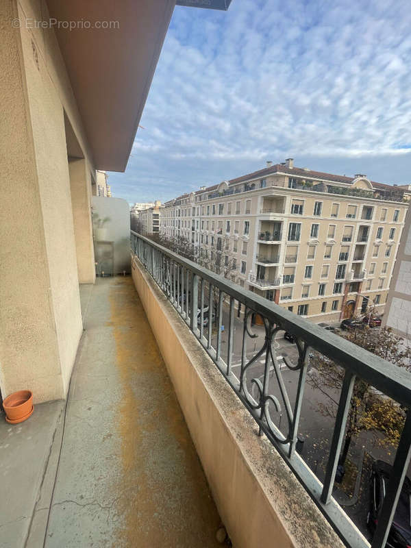Appartement à LYON-6E