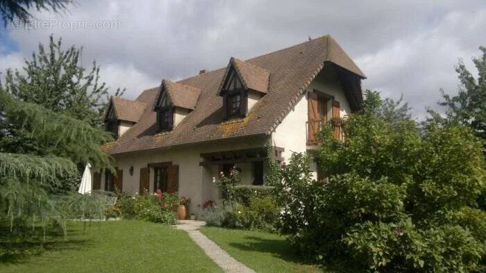 Maison à LIMOURS