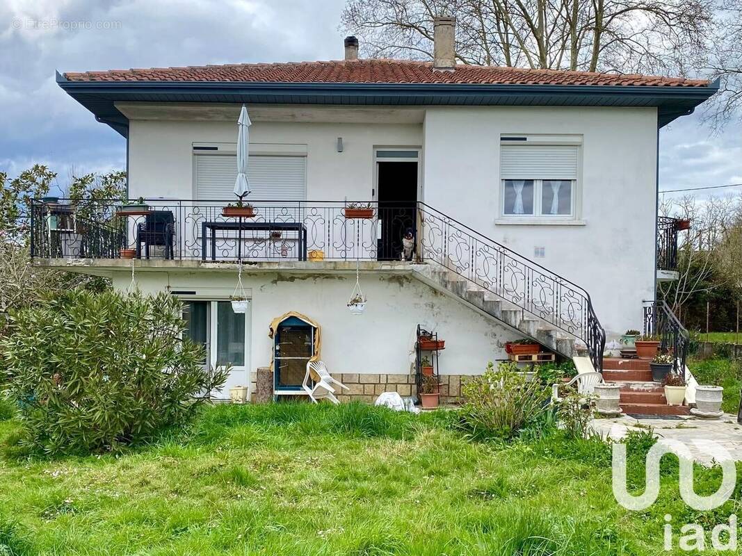 Photo 1 - Maison à LAVARDAC