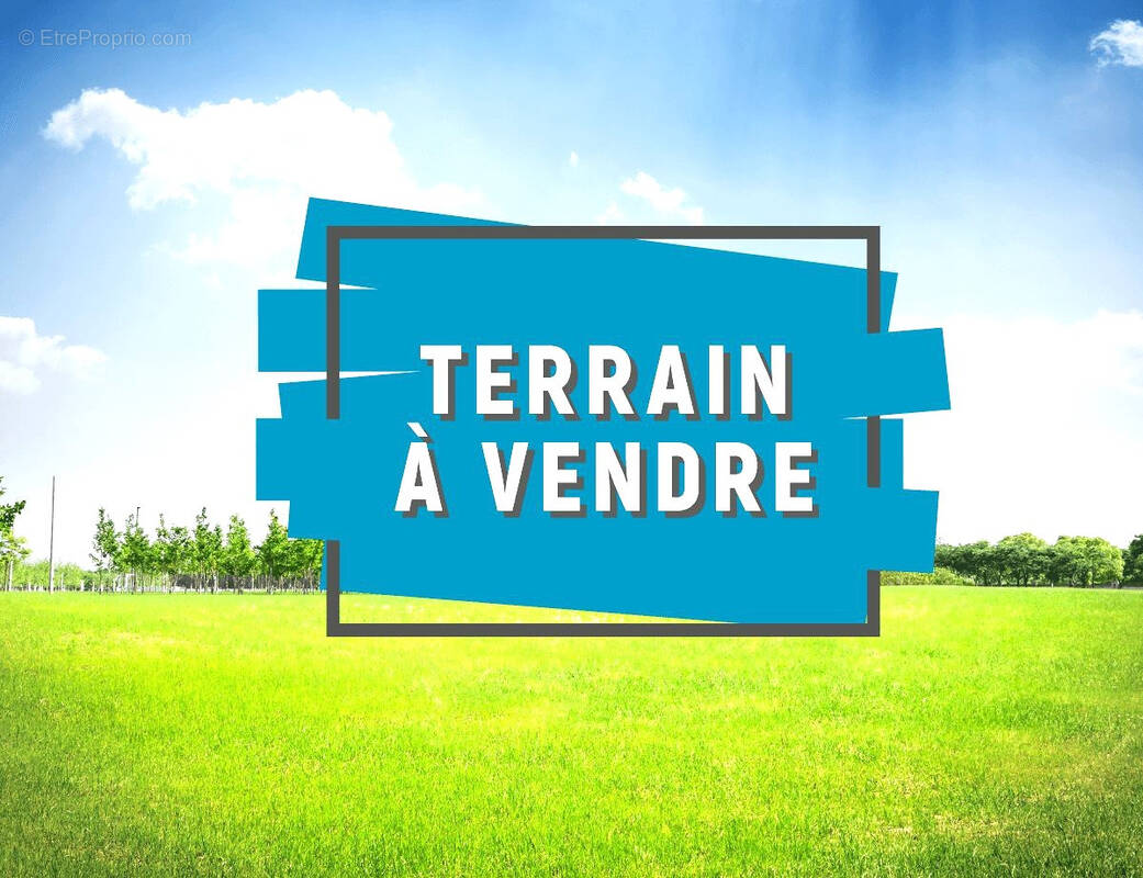 Terrain à POLLIAT