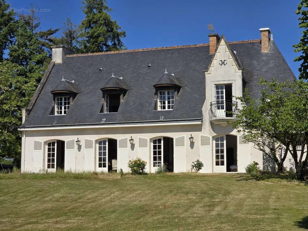 Maison à CHINON