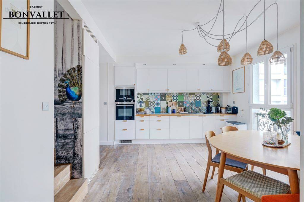 Appartement à PARIS-15E