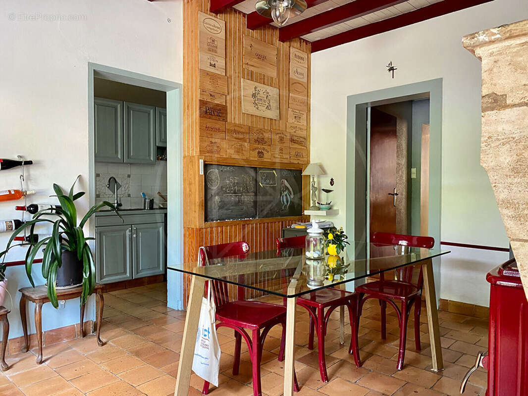 Maison à FRONSAC
