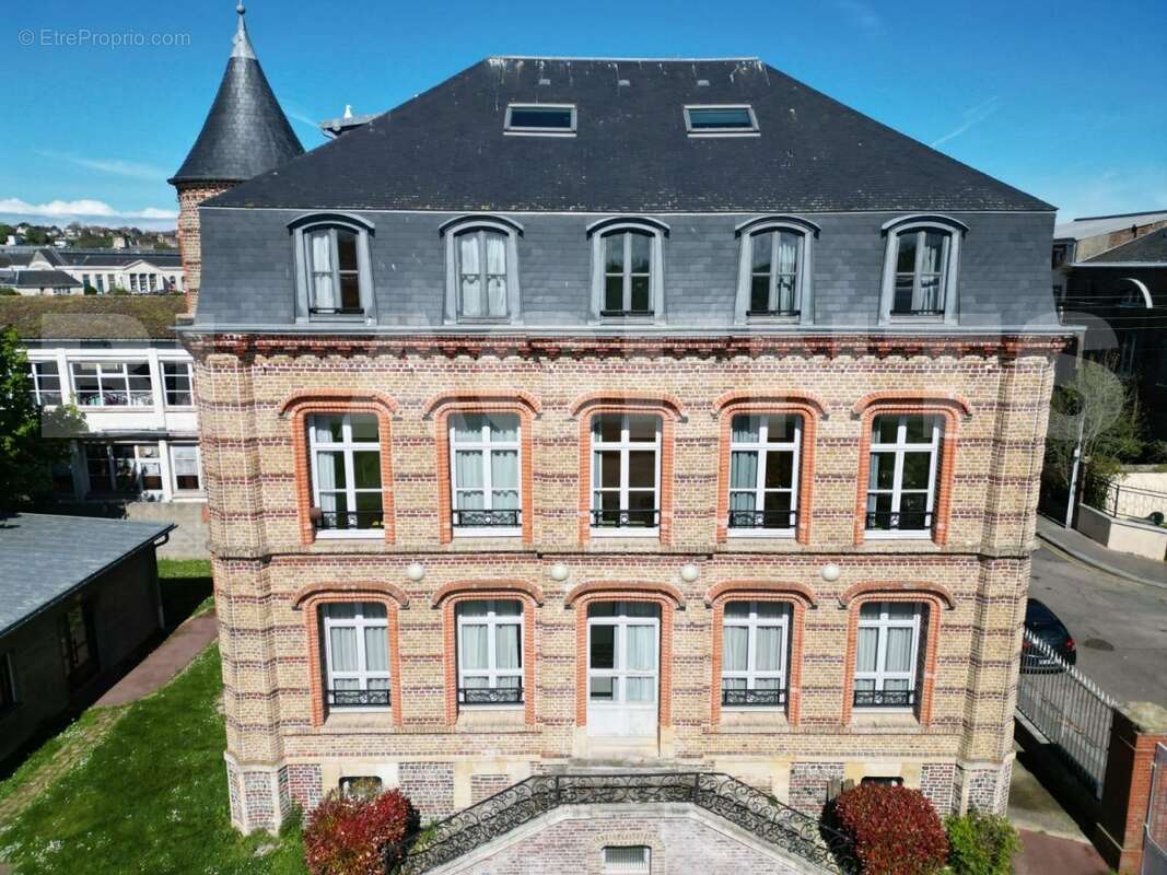 Messenger_creation_98e8bbac-803b-4a10-9cc3-062ff48c43b4 - Appartement à DIEPPE