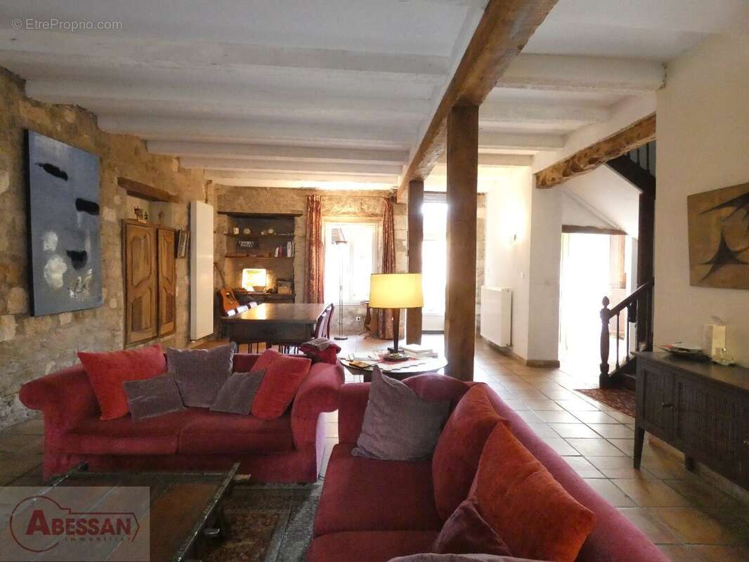 Maison à MONESTIES