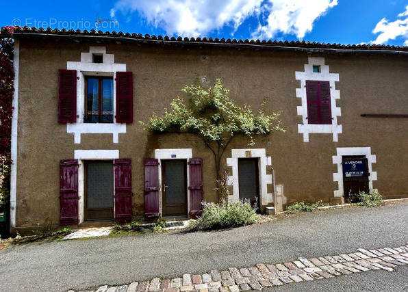 Maison à CELLE-LEVESCAULT
