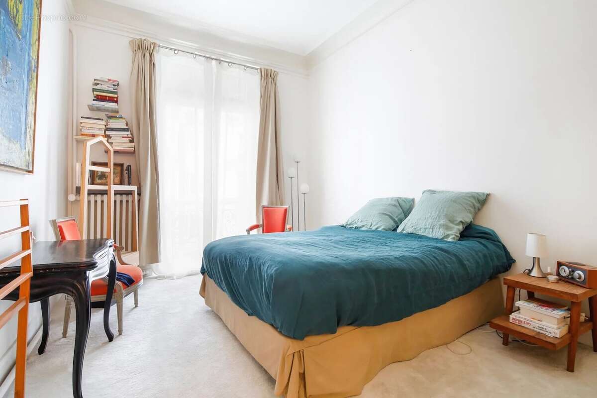 Appartement à PARIS-6E