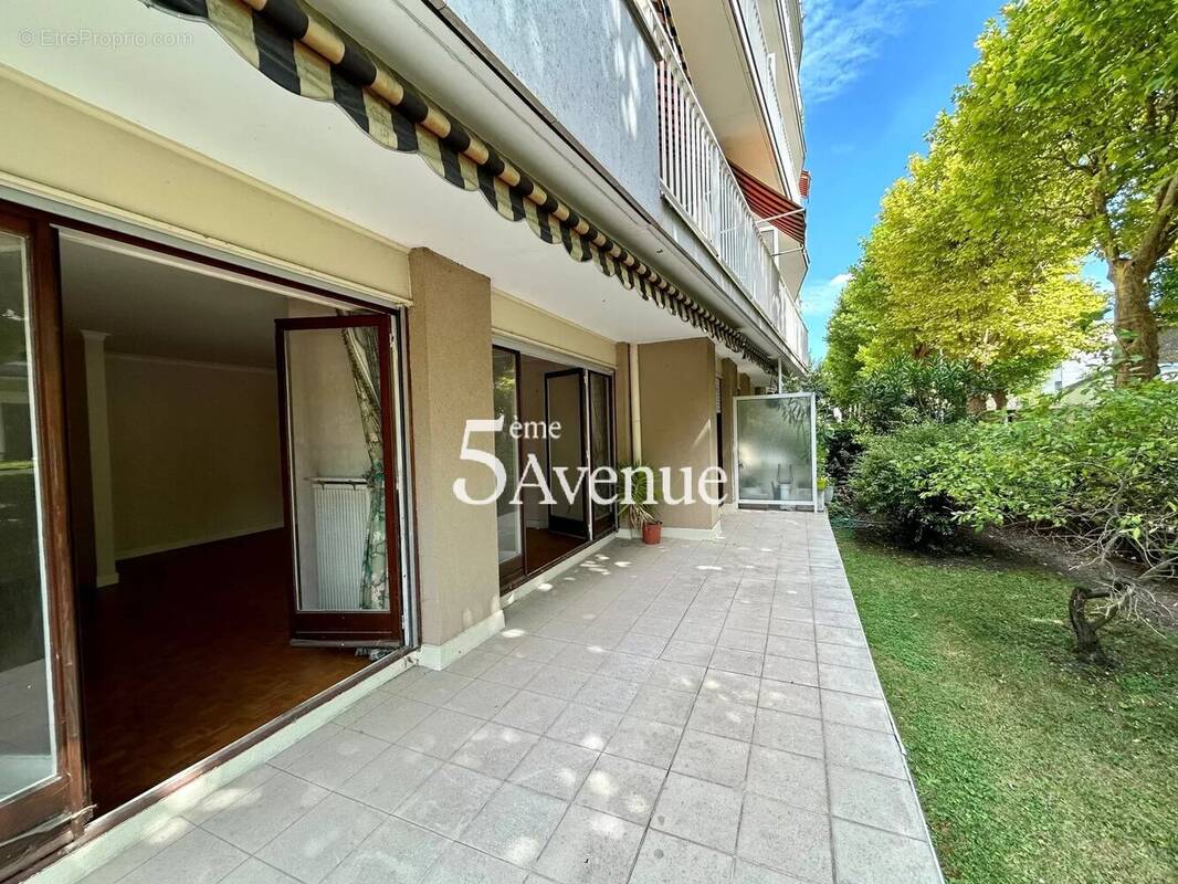 Appartement à SAINT-MAUR-DES-FOSSES