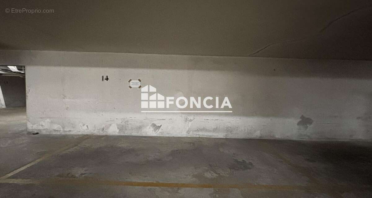 Parking à PARIS-19E