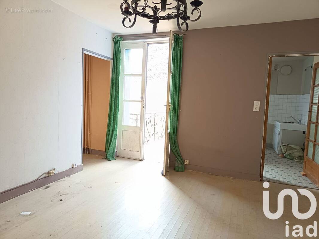 Photo 1 - Maison à LA TRIMOUILLE