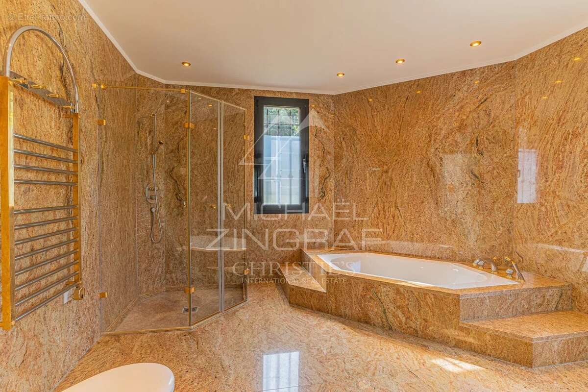 Maison à MOUGINS