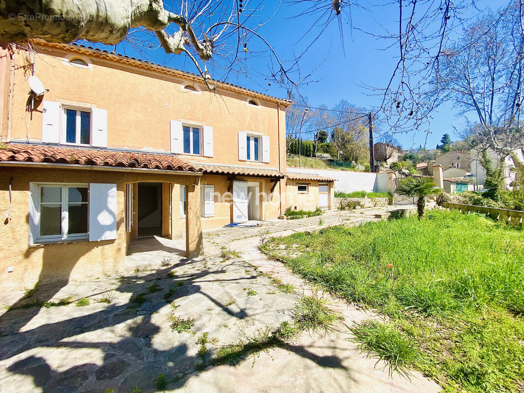 Maison à FAYENCE
