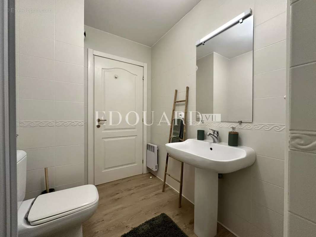 Appartement à ROQUEBRUNE-CAP-MARTIN