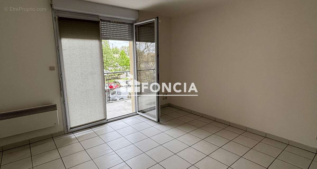 Appartement à LESPINASSE