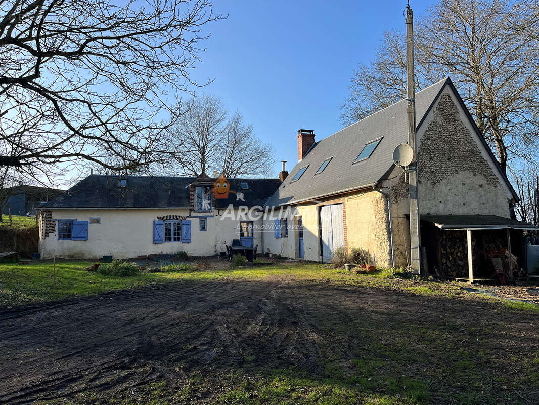 Maison à BESSE-SUR-BRAYE