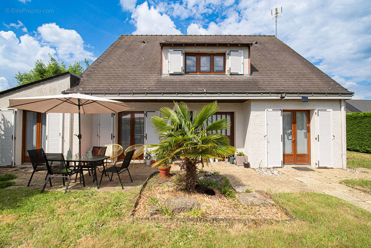 Maison à SAINT-BARTHELEMY-D&#039;ANJOU