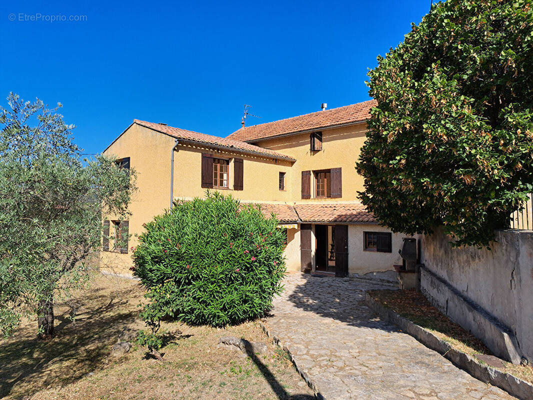 Maison à MALAUCENE