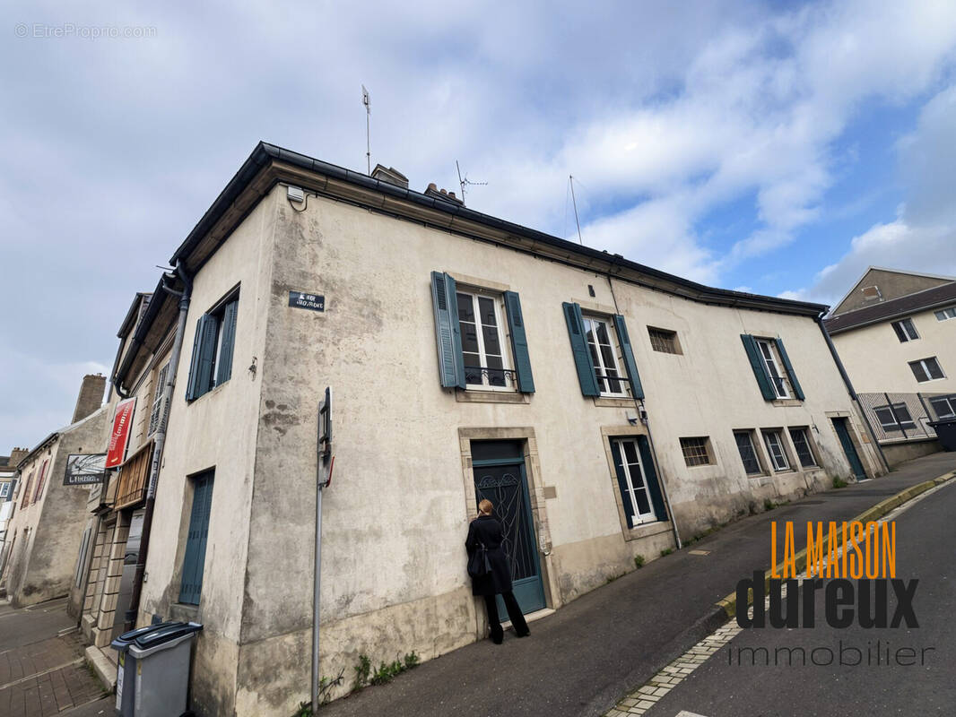Appartement à GRAY