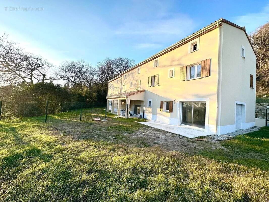 Appartement à MONTELIMAR
