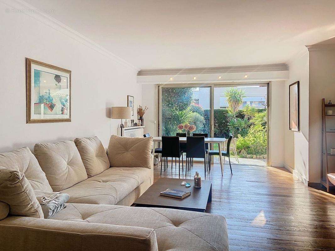 Appartement à CAGNES-SUR-MER