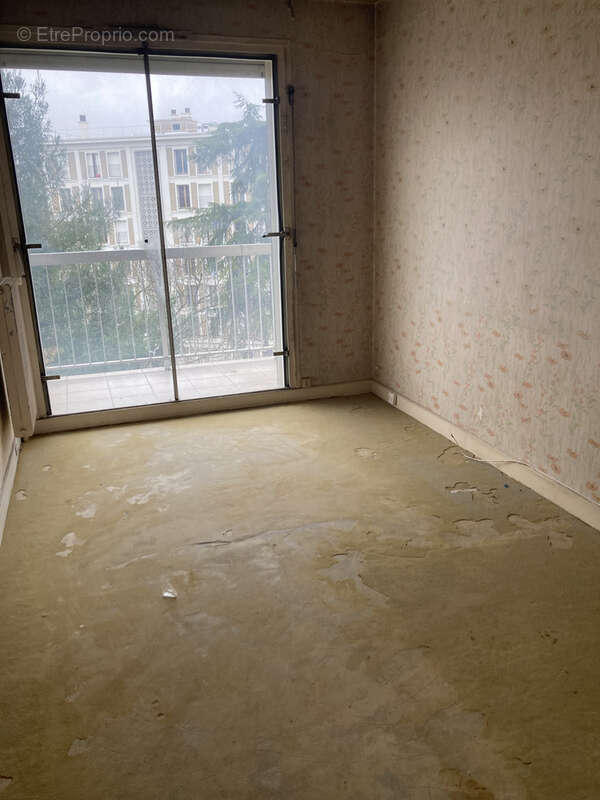 Appartement à PARIS-19E