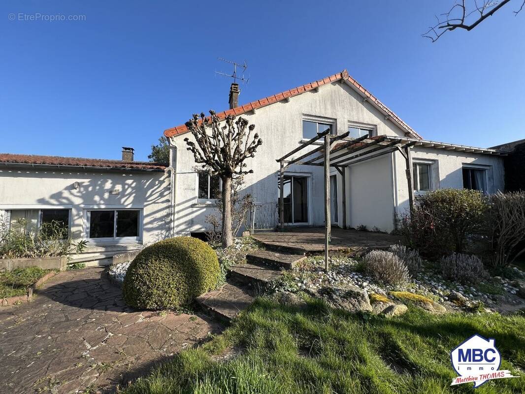 Maison à BEAUPREAU