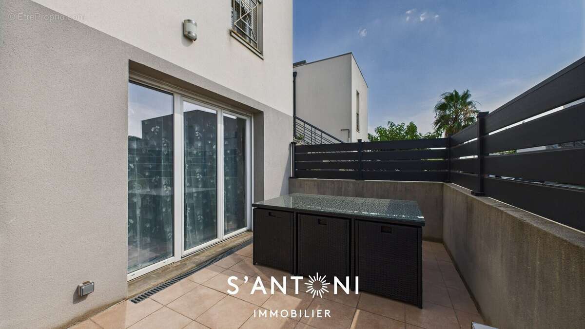 Appartement à VILLENEUVE-LES-BEZIERS