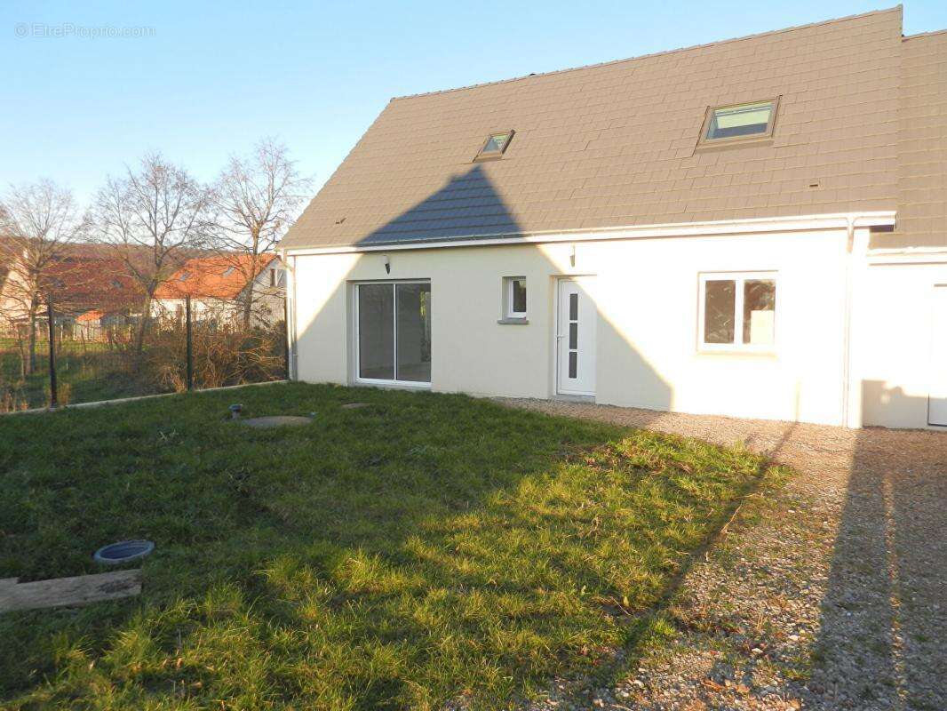 Maison à CROTH
