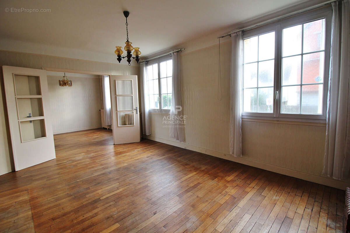 Maison à SAINT-PRIX