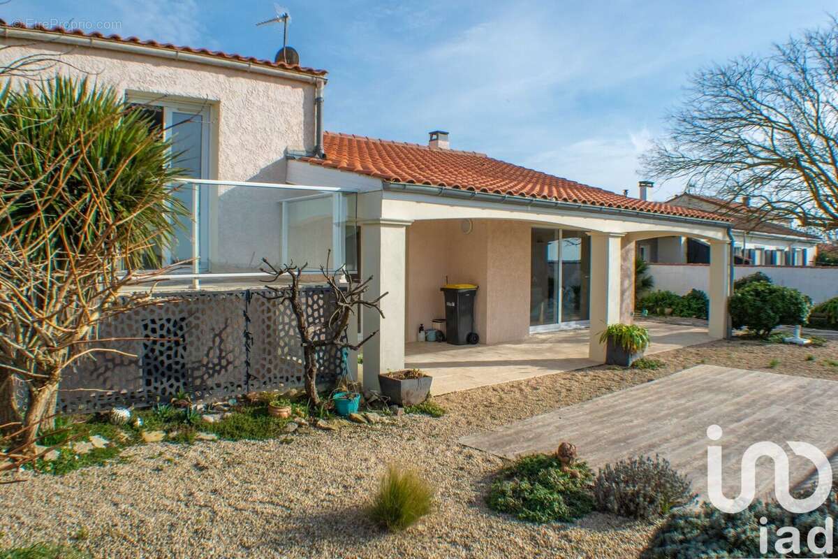 Photo 2 - Maison à ESNANDES