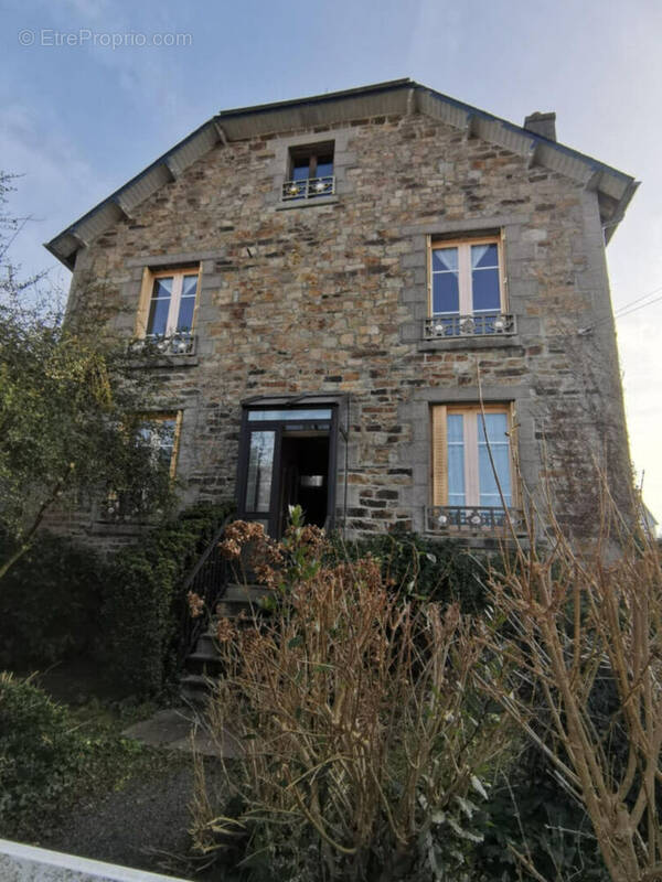 Maison à PLESTIN-LES-GREVES