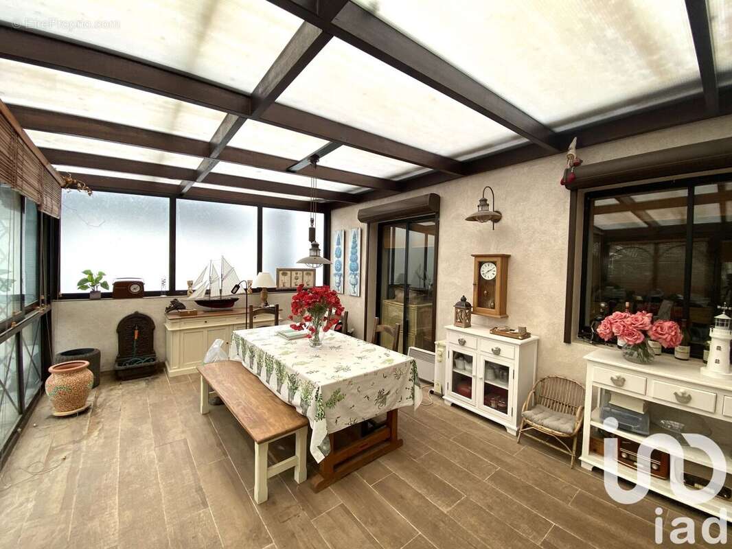 Photo 3 - Maison à SAINT-MAUR-DES-FOSSES