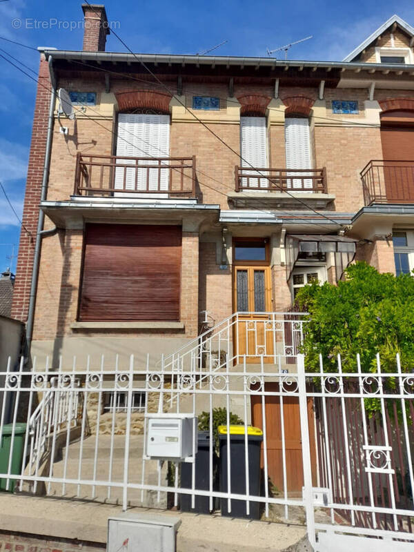 Maison à CHAUNY