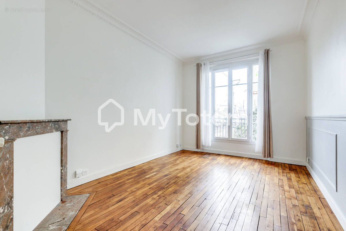 Appartement à ASNIERES-SUR-SEINE