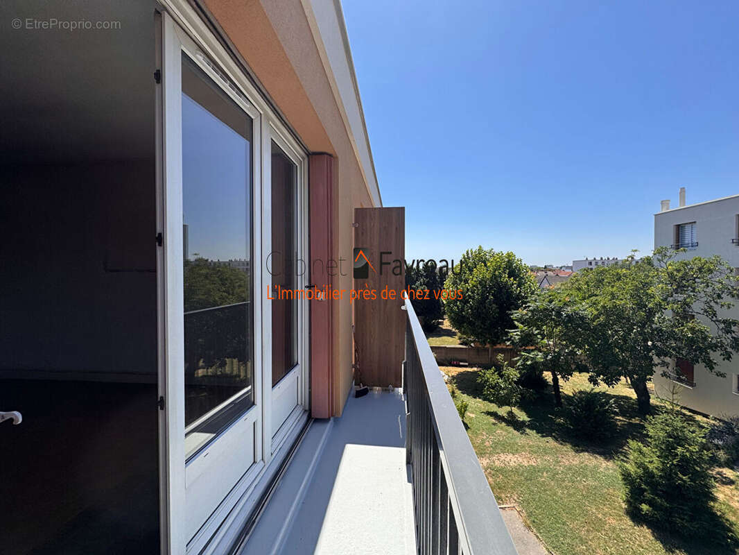 Appartement à L&#039;HAY-LES-ROSES