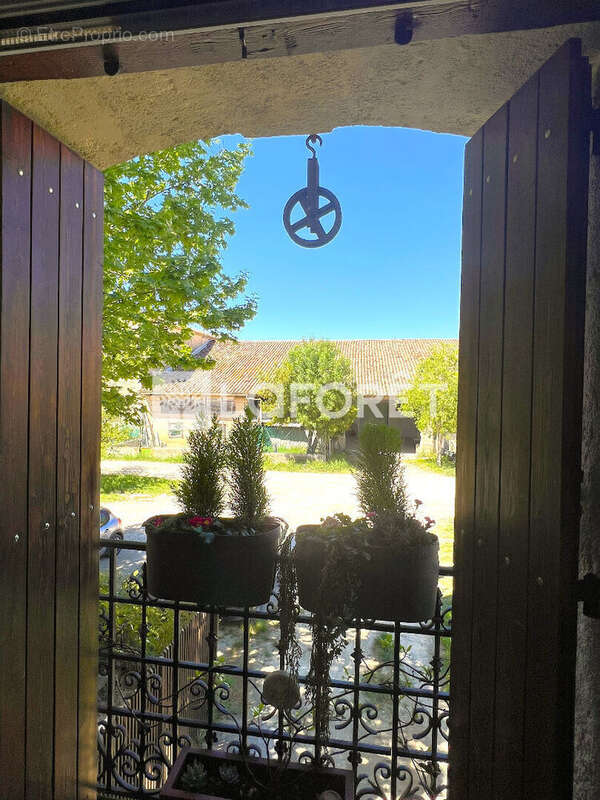 Appartement à LATTES
