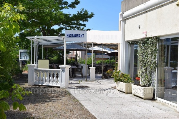 Commerce à TOURRETTES