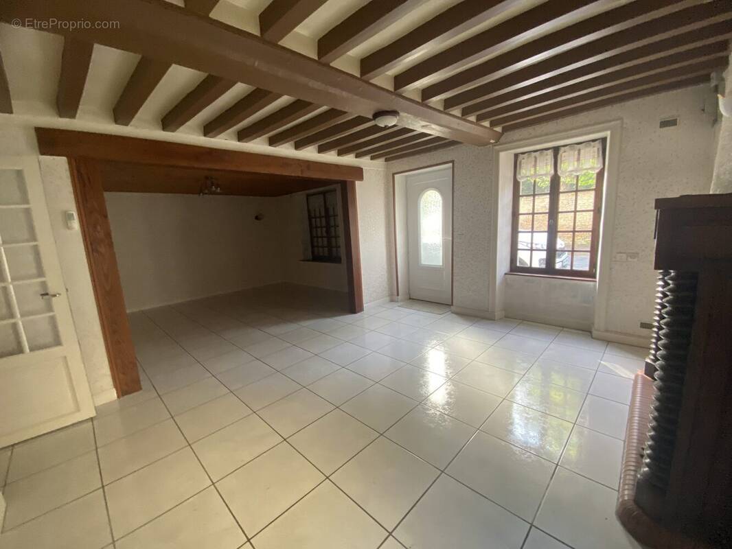 Maison à MEZIDON-CANON