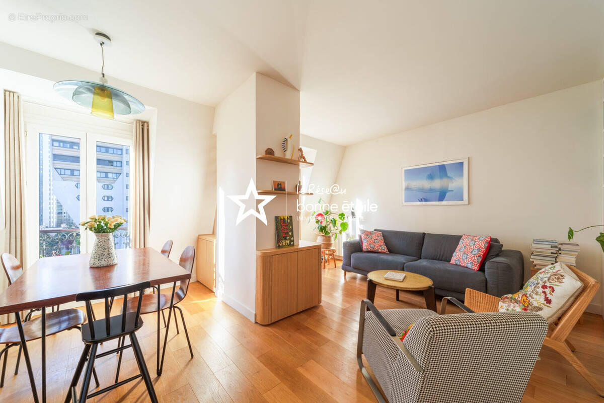 Appartement à PARIS-19E