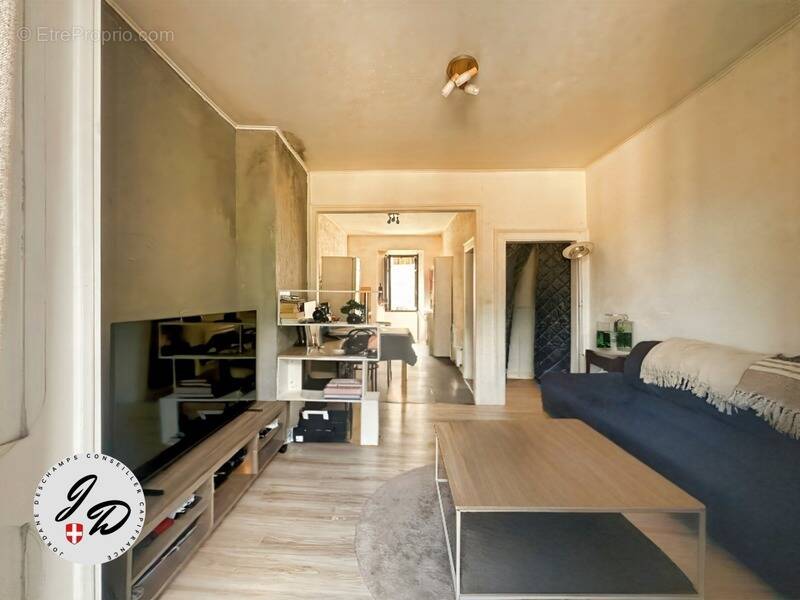 Appartement à SAINT-REMY-DE-MAURIENNE