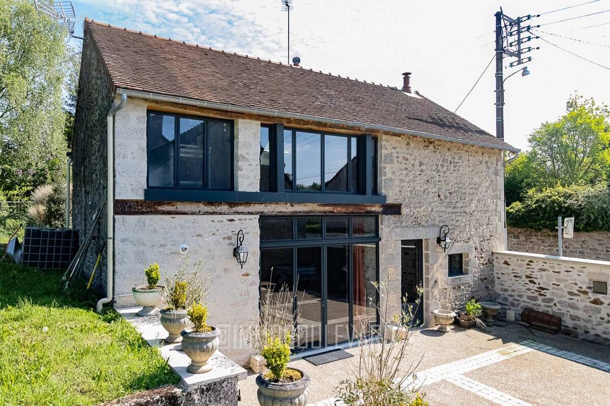 Maison à BOUSSAC