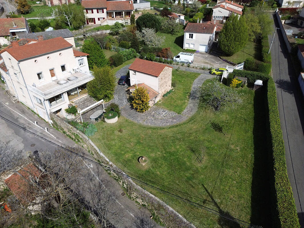 Maison à DAVEZIEUX