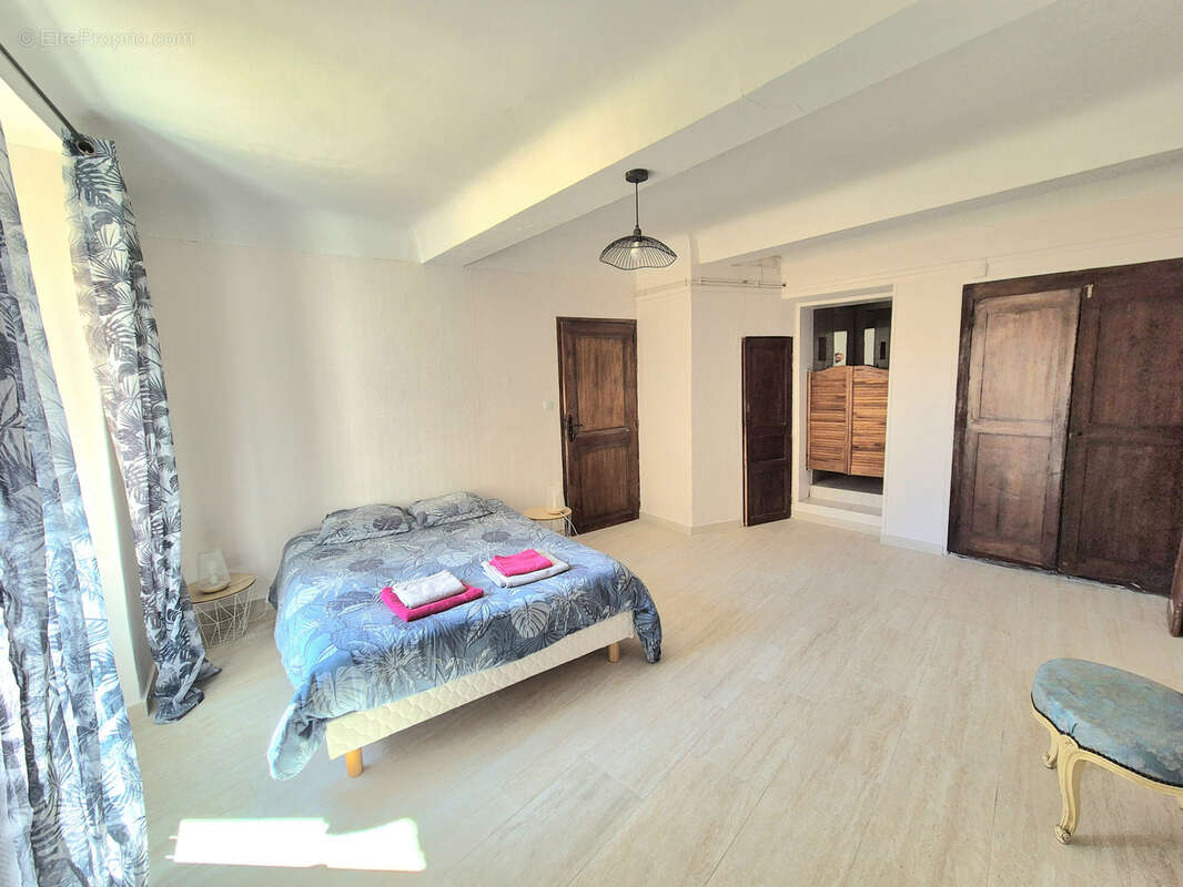 Appartement à HYERES