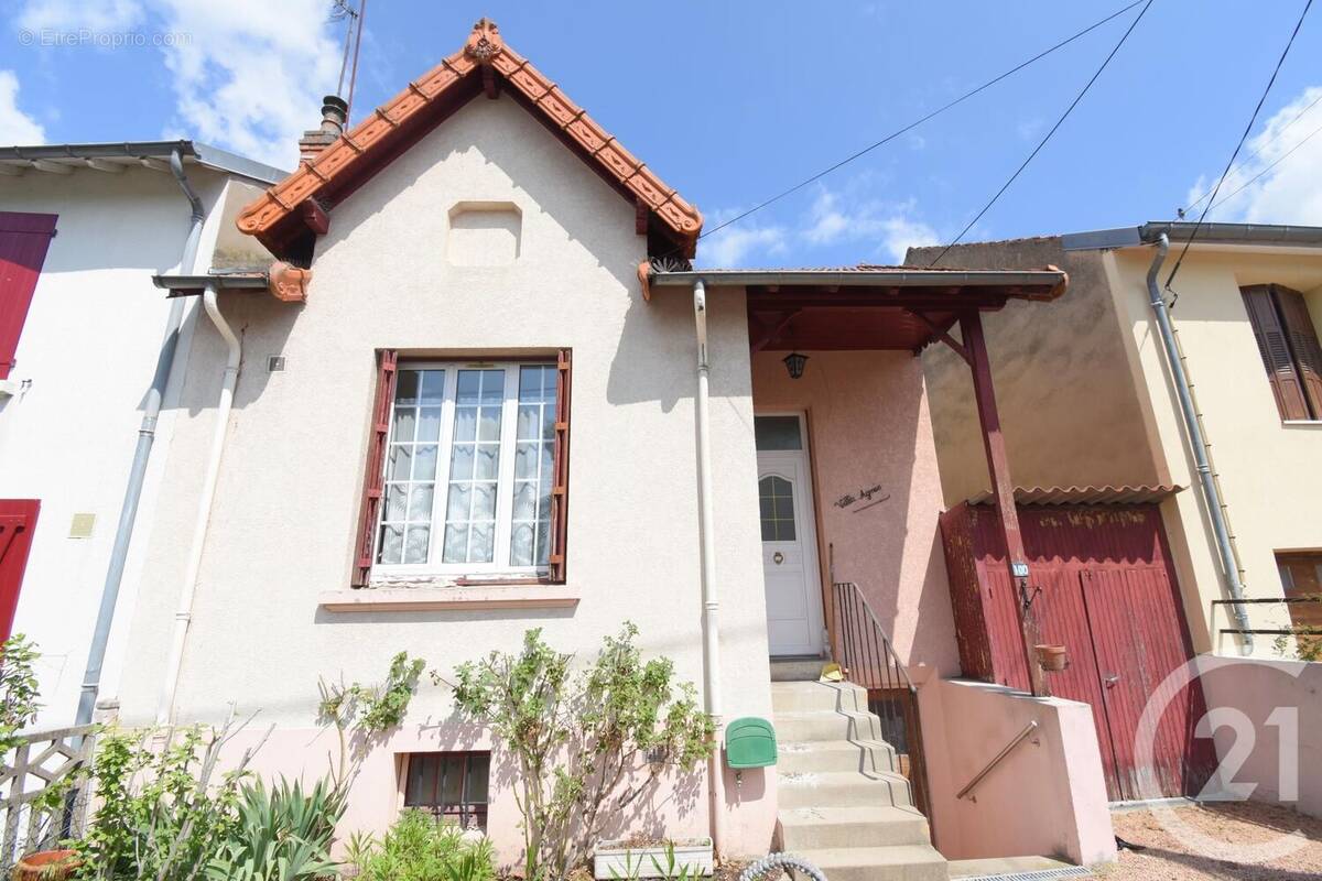 Maison à CUSSET