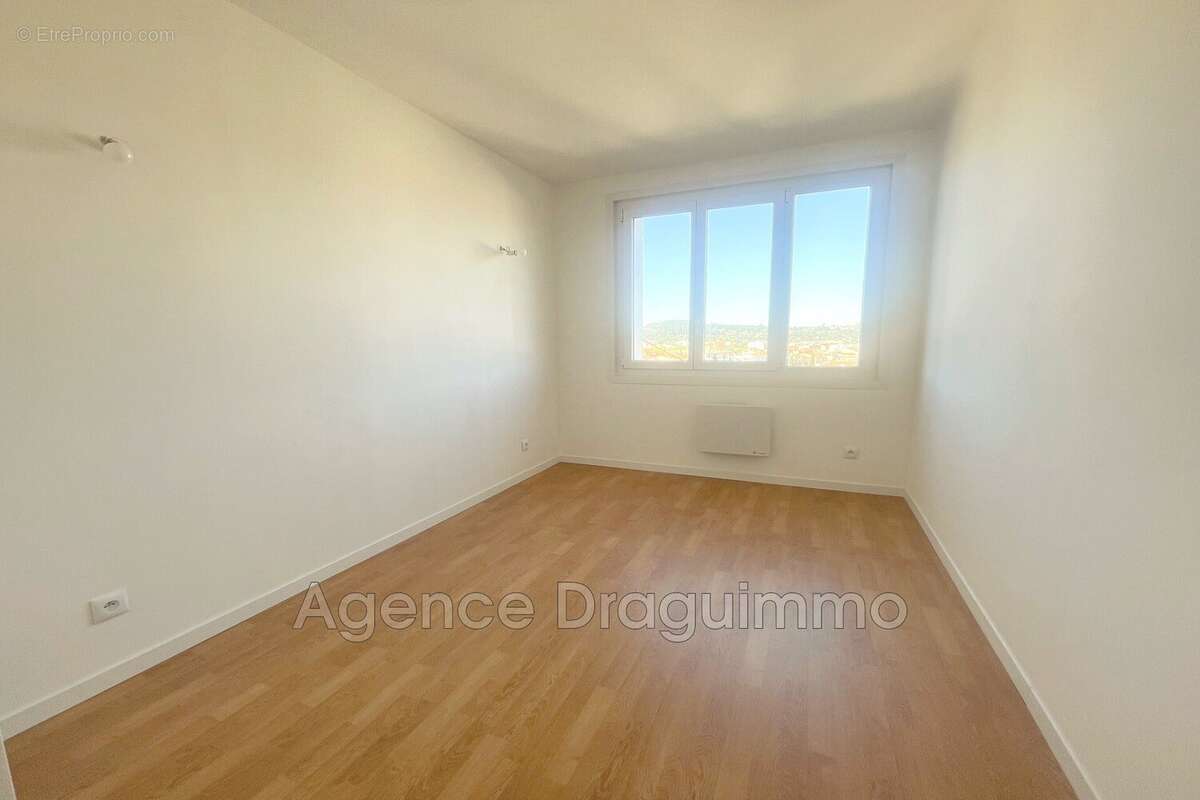 Appartement à DRAGUIGNAN