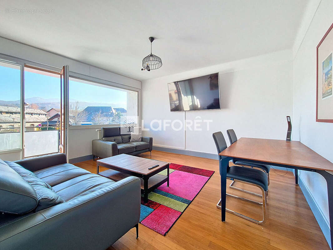 Appartement à COGNIN