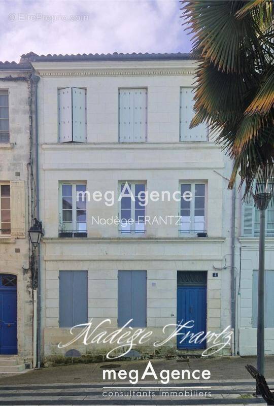 Appartement à SAINTES
