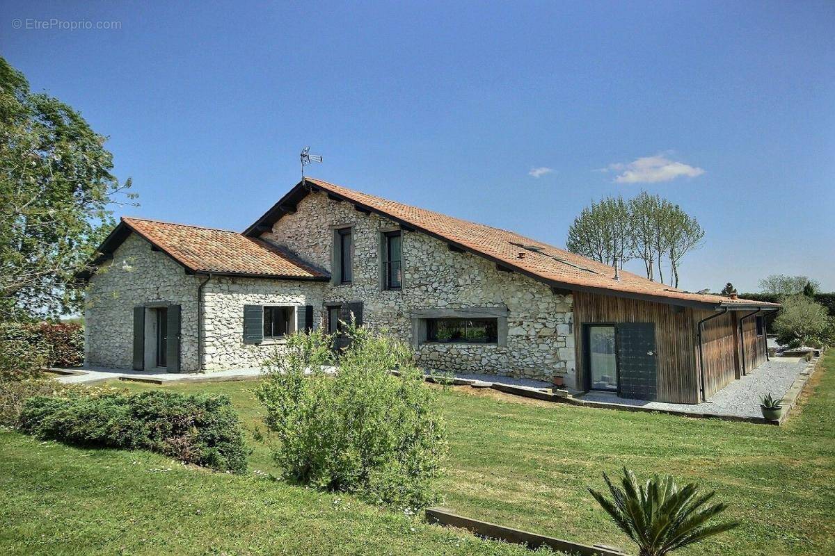 Maison à POUILLON