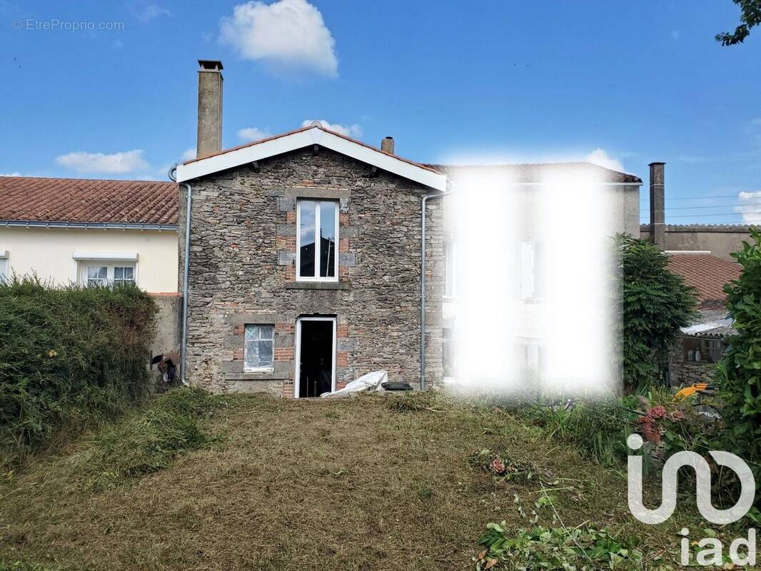 Photo 1 - Maison à SAINT-PIERRE-DU-CHEMIN